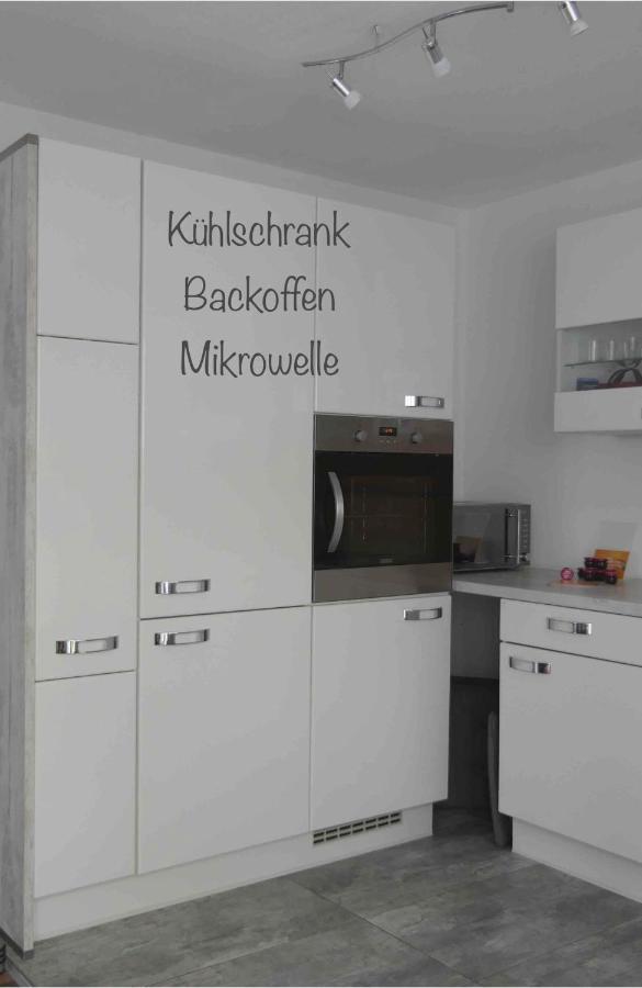 Ferienwohnung Am Bodensee- Zentrale Lage, Free Parking And Wifi, 109 M2, Privater Garten, 7 Gaeste, 2X Kingsize Boxspringbett, Familienfreundlich Friedrichshafen Ngoại thất bức ảnh